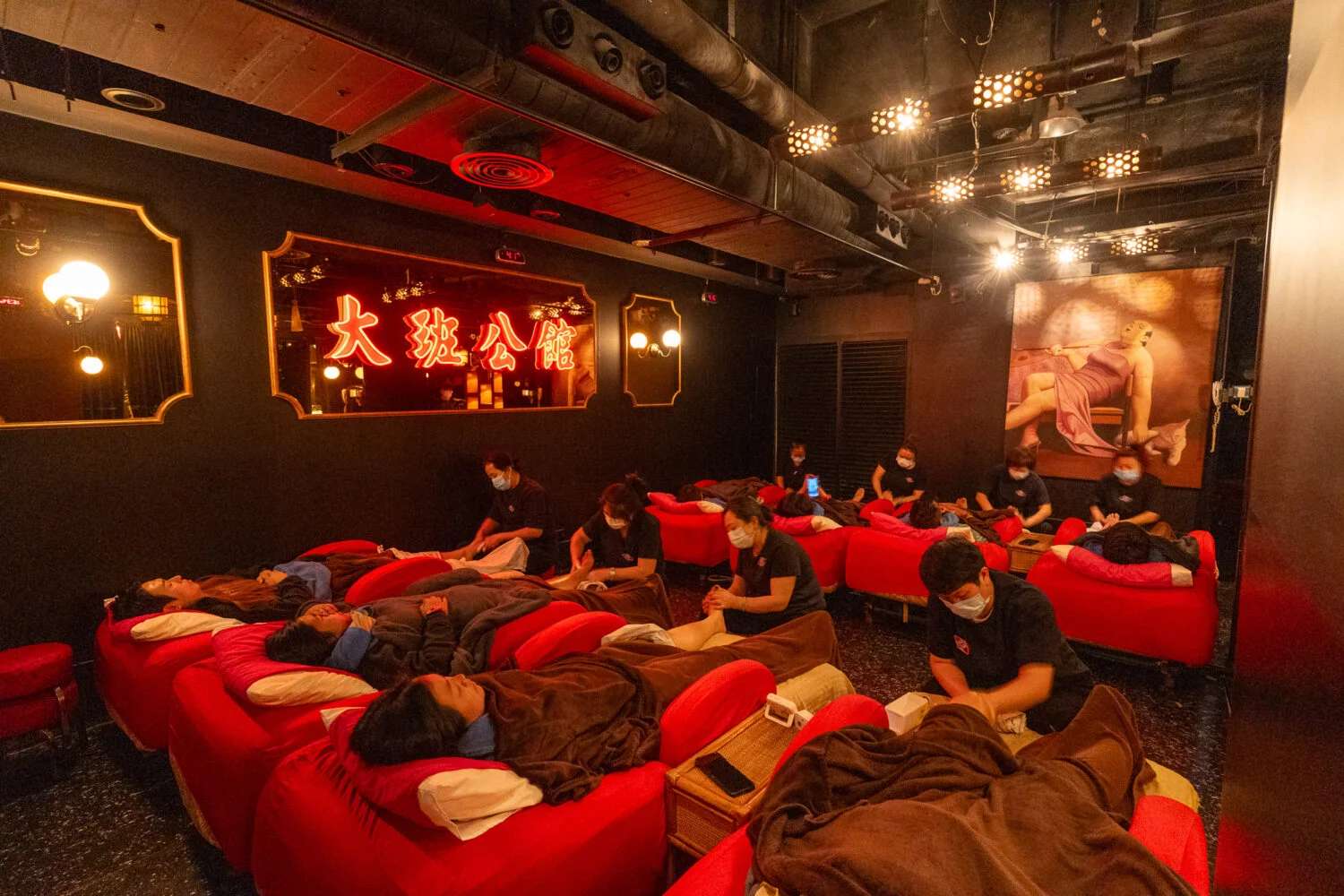 Massage in Hong Kong | Tai Pan Reflexology Parlour