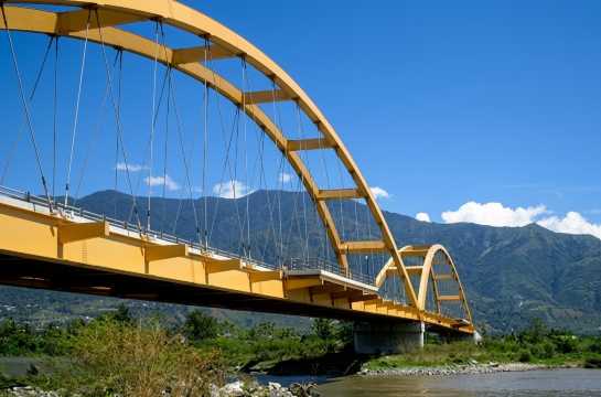jembatan palu iv