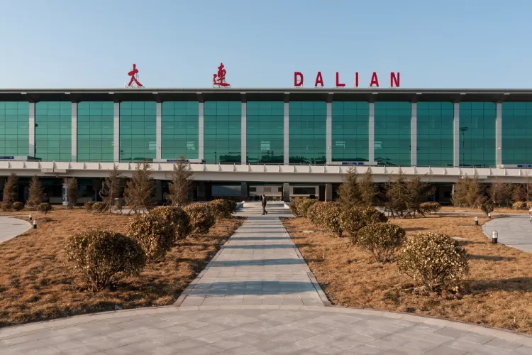 다롄 저우수이쯔 국제공항(DLC)