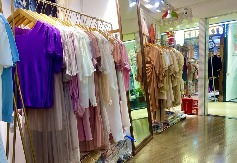 Рынок одежды Шисанхан