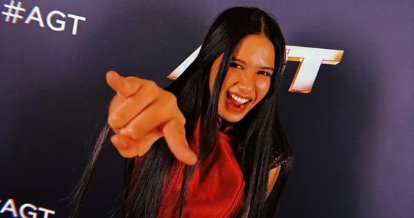 เนเน่ รอยัล ชนะ AGT