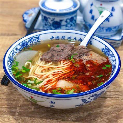 Halal Lanzhou Beef Noodles That Warm the Soul 🍜