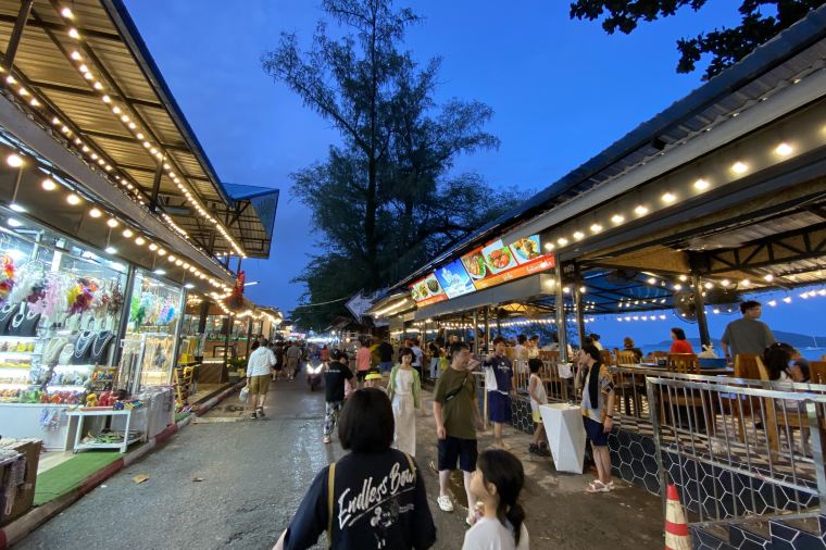 ラワイ・シーフード・マーケット（Rawai Seafood Market）