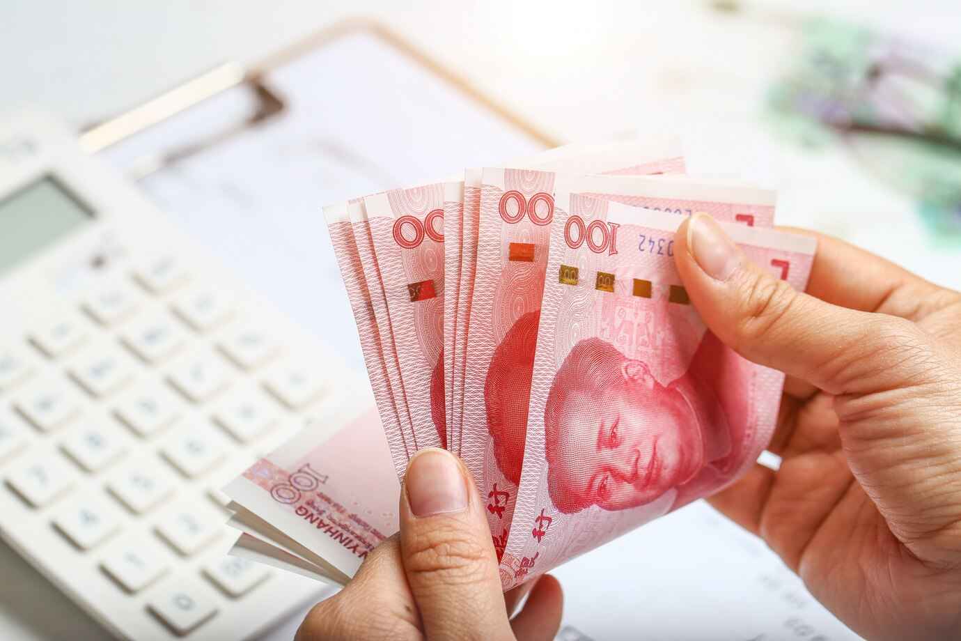 Pay in cash in China