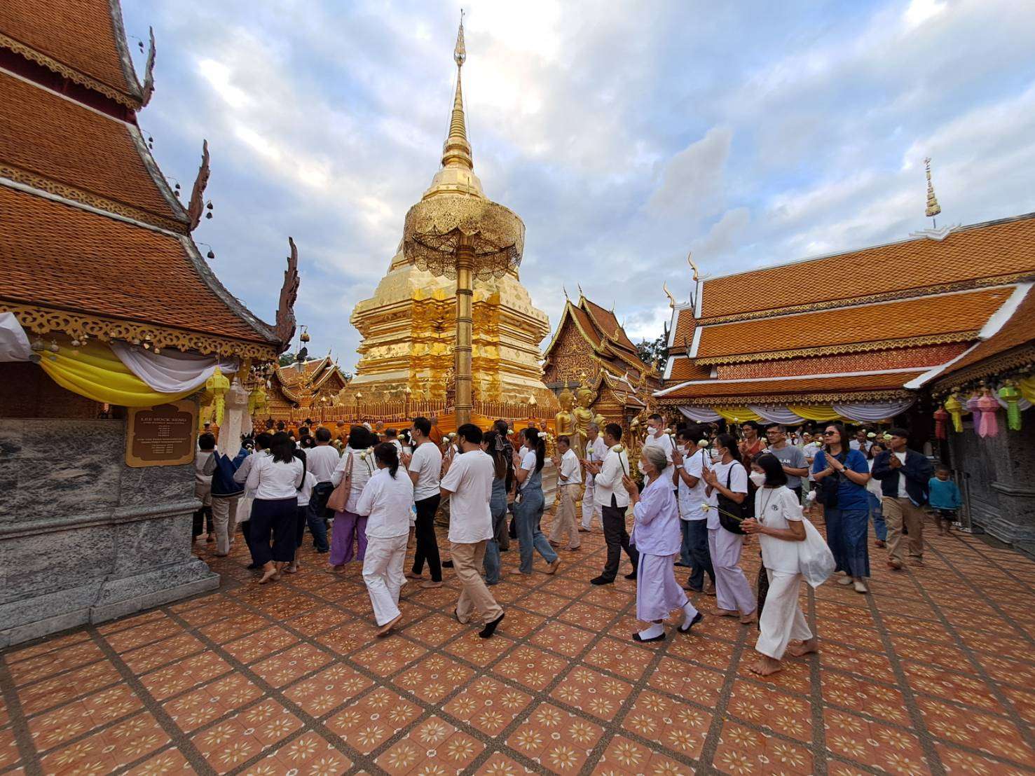 เวียนเทียนรอบวัดพระธาตุดอยสุเทพฯ จ.เชียงใหม่ กิจกรรมวันมาฆบูชา