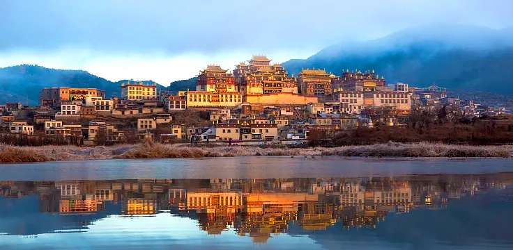 Sumtseling Monestery