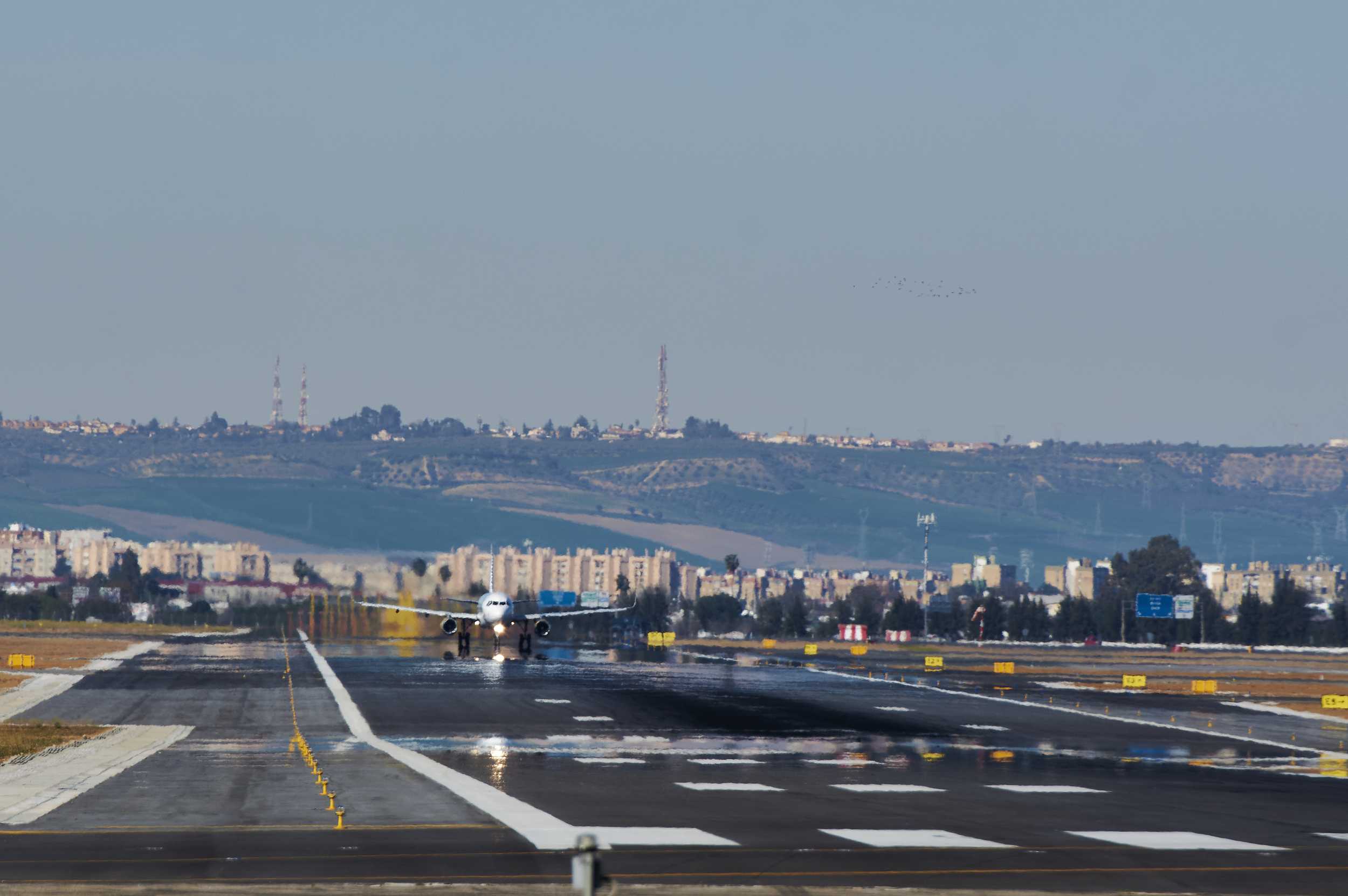 llegar al Aeropuerto de Sevilla