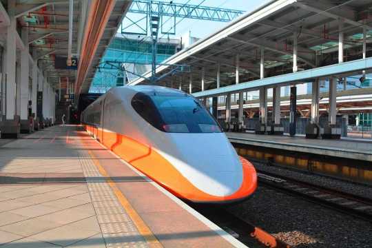 Taipei to Taichung by Taiwan High Speed Rail