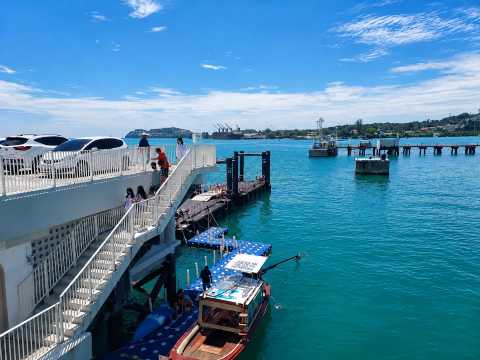 visit panwa pier