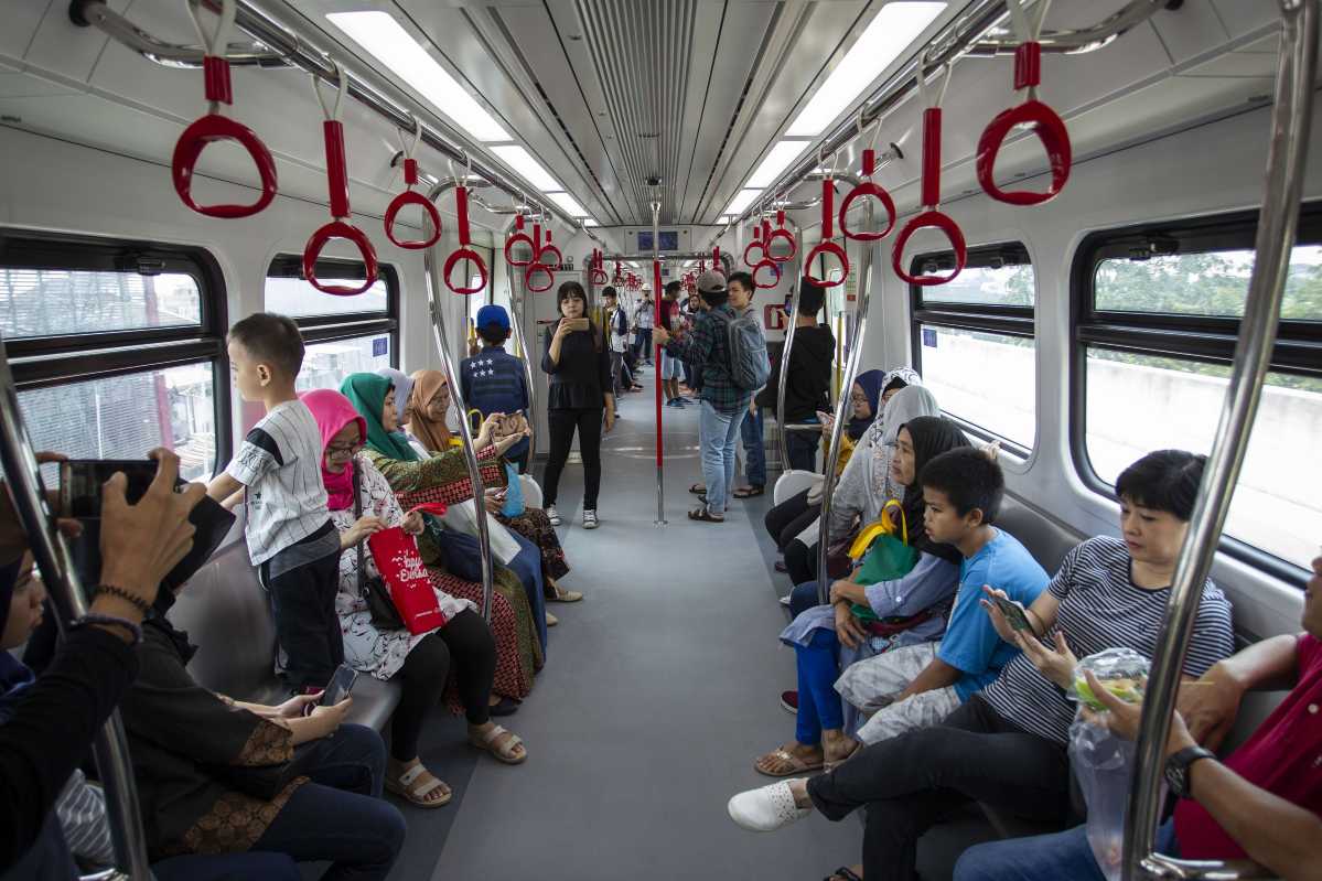 Cara Naik LRT Jakarta