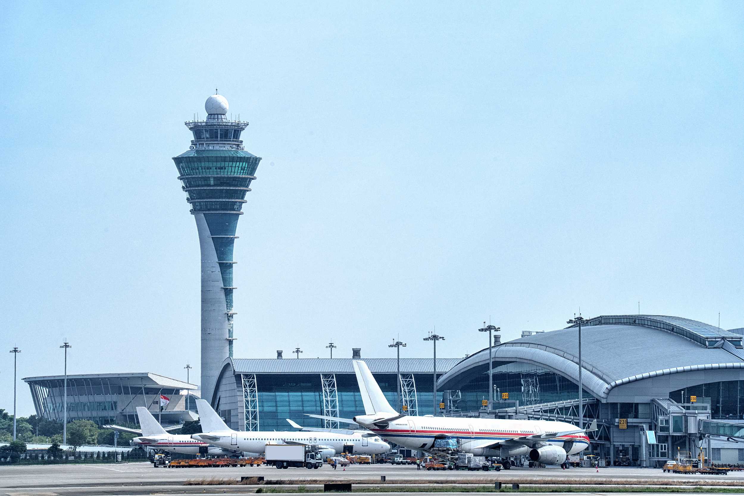 Wie kommt man vom Flughafen Guangzhou ins Stadtzentrum