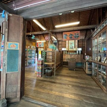 ตลาดน้ำเกาะกลอย