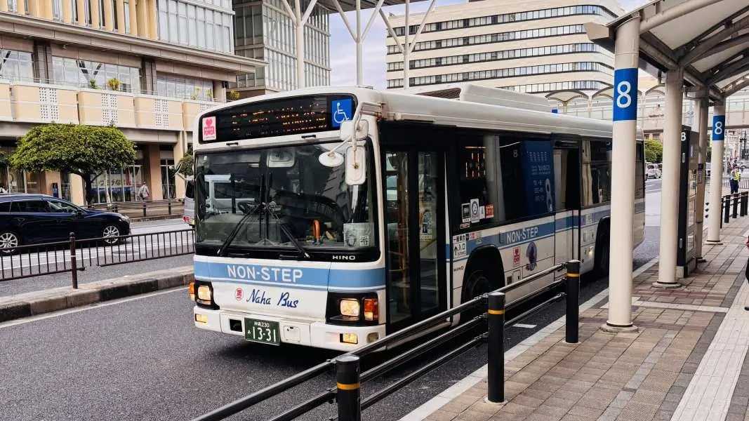 Bus