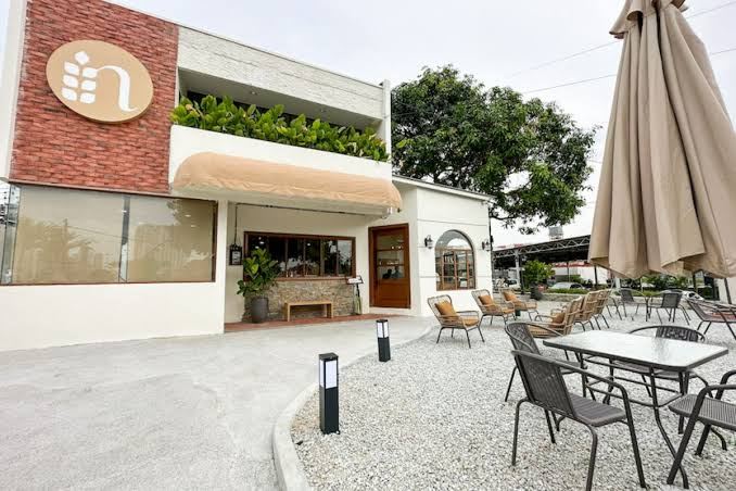 Nimmies Pastry Cafe