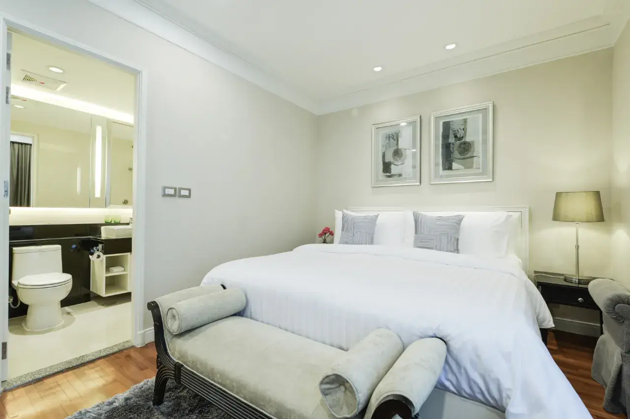 Rooms with large bed