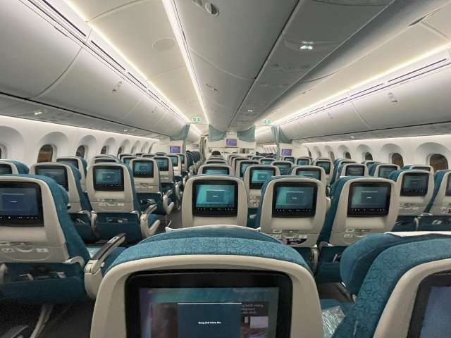 ベトナム航空とベトジェットの座席・機内サービス