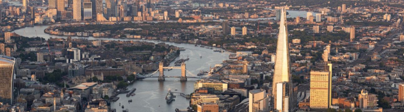 希斯路機場去倫敦市區攻略:交通、周邊景點與車票優惠