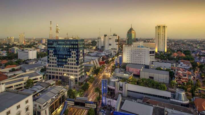 jarak jakarta ke surabaya