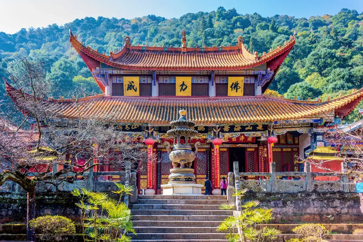 tempat wisata di kunming