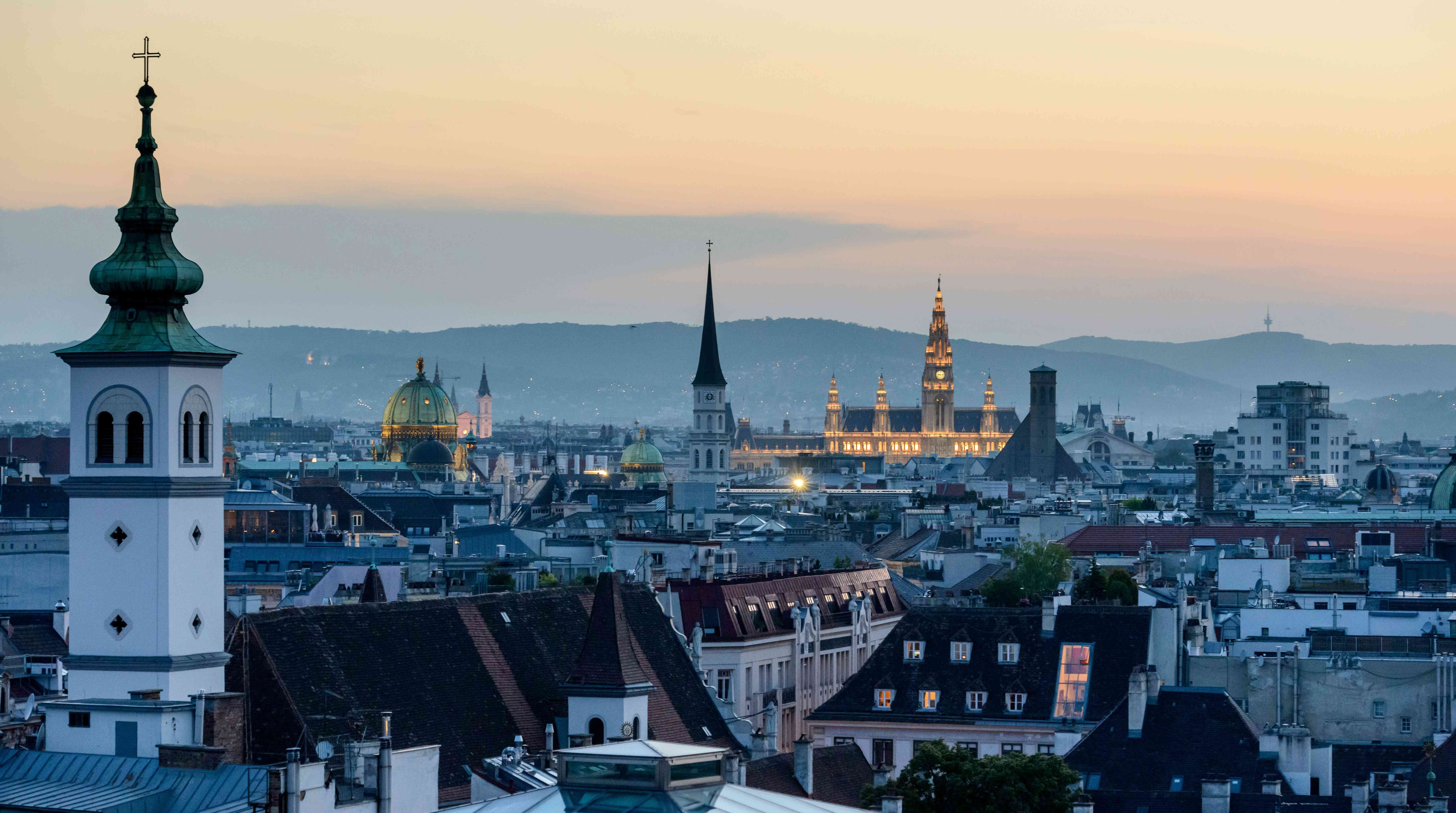 5 дней / 4 ночи «Прага + Вена» на Новый год 2026