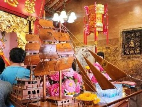 ศาลเจ้าแม่สร้อยดอกหมาก