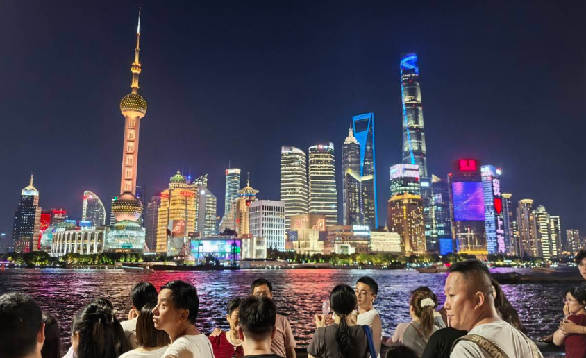 ​​Worst Time to Visit China – Summer & Public Holidays