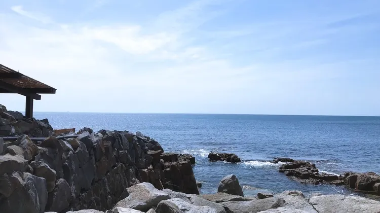 日本旅遊必去景點推薦之海景露天溫泉崎之湯
