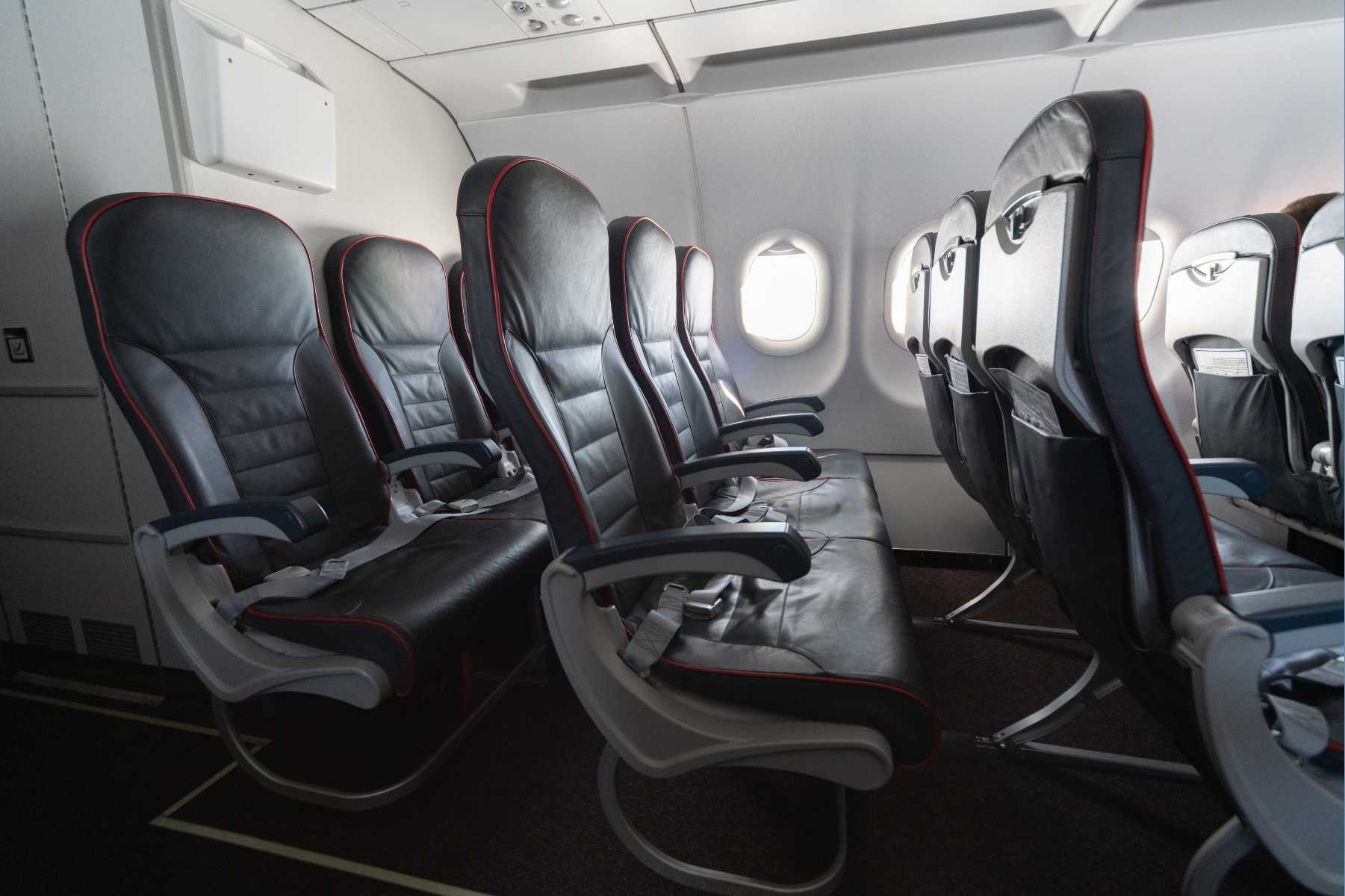 Economy vs Premium Economy Seat