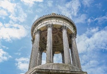Burns Night 2026: How to get to the most popular celebrations by train