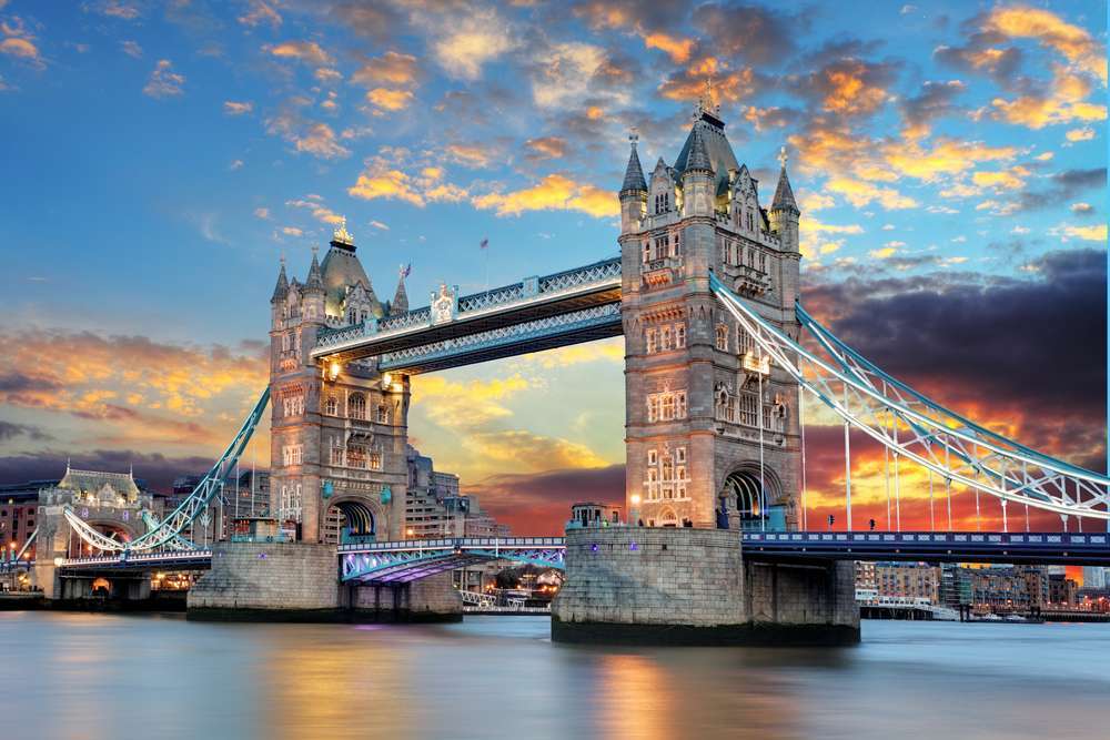 2026 UK Public Holidays: Bank Holiday Dates & Long Weekends