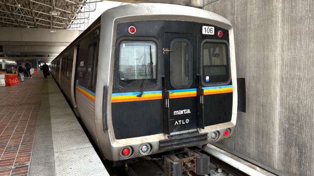 Tips Menggunakan Breeze Card untuk Traveler