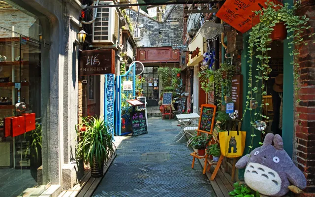 Where to Shop in Shanghai? Best Streets & Areas