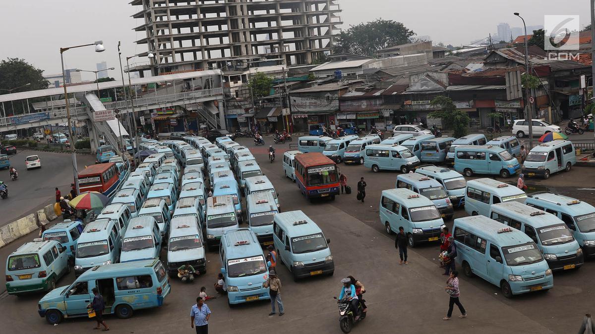 Peran Penting Angkot dalam Mobilitas Perkotaan Indonesia