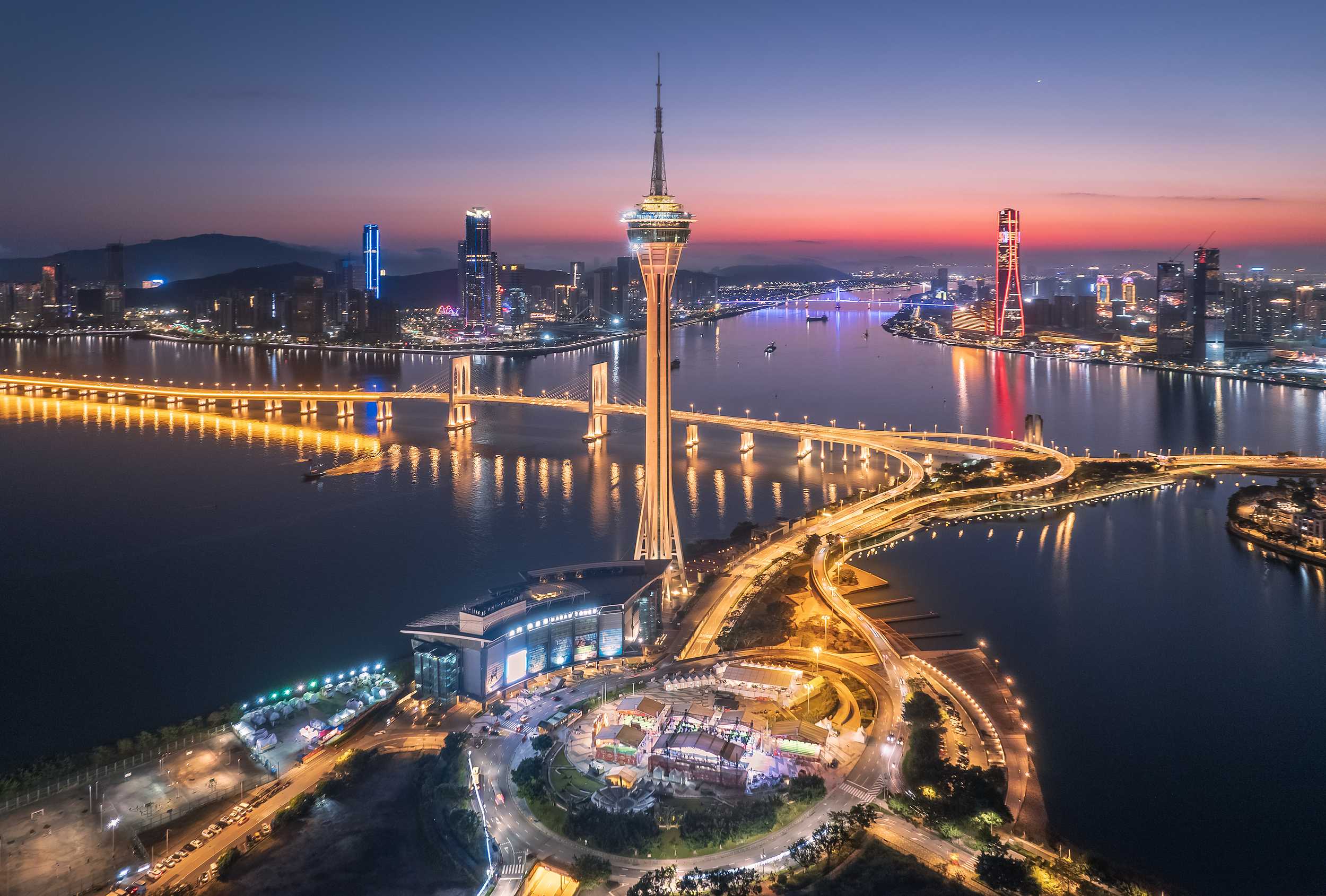 Zhuhai-Macau Bay Night Cruise