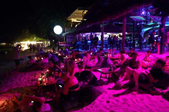 koh lipe nightlife