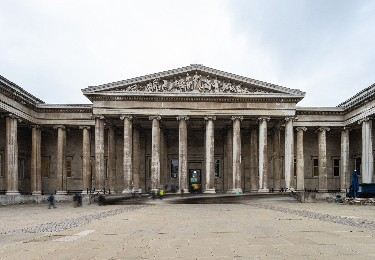 Getting the train to the British Museum: Closest station & routes
