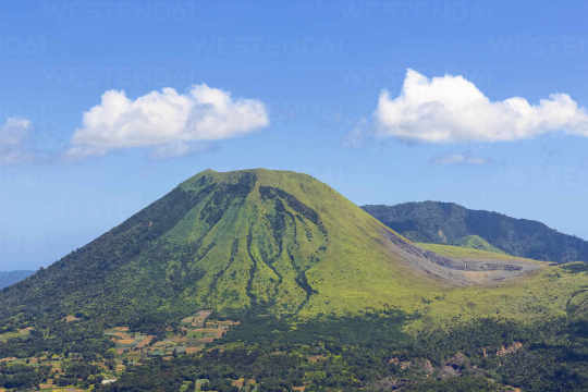 Gunung Lokon