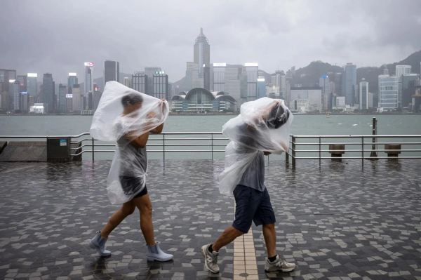 Storm at Hong Kong