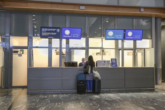 Global Blue Counter