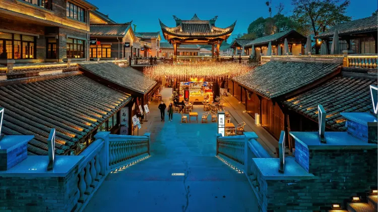 Must-Visit Attractions in Chengdu