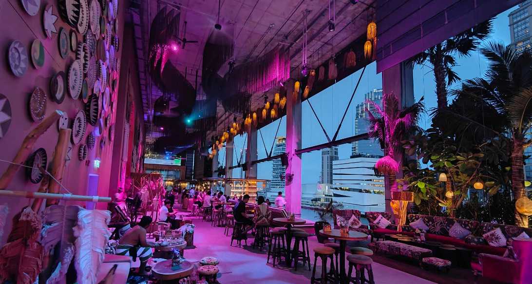 曼谷高空酒吧 |  Tribe Sky Beach Club