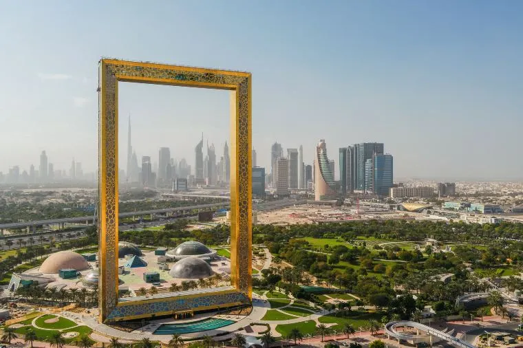 Khám Phá Văn Hóa Đa Sắc Màu Của Dubai