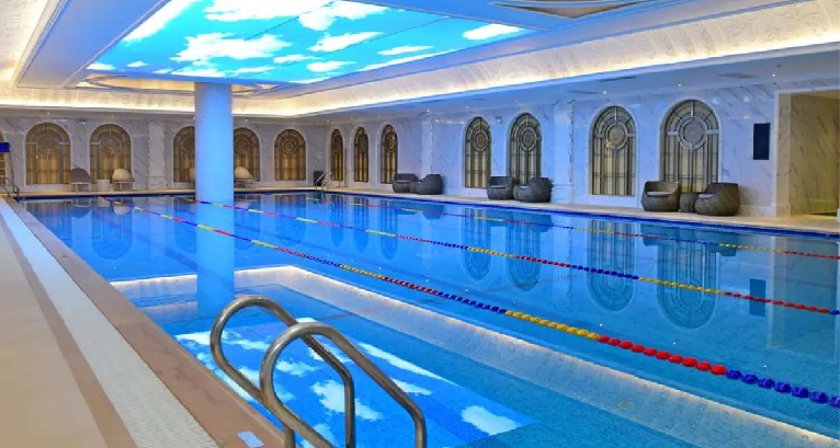 Beheizter Pool eines 24-Stunden-Spas in China