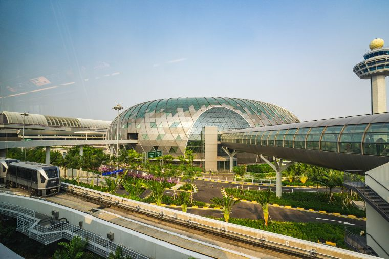 싱가포르 창이 국제공항(SIN)
