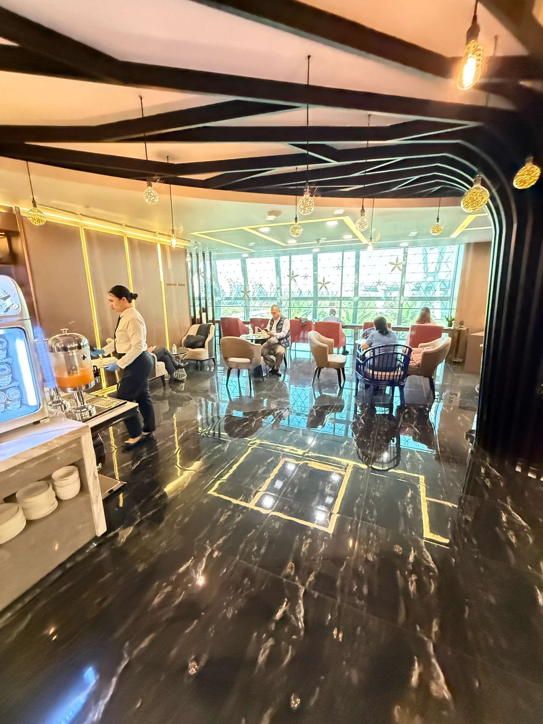 曼谷蘇凡納布華航貴賓室1