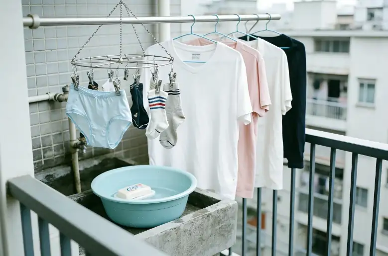 How Locals Wash Clothes in China