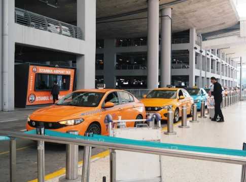 Taxi vom Flughafen Istanbul in die Stadt