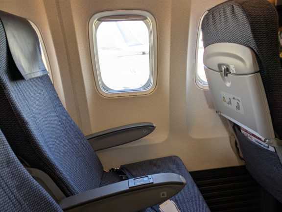 デルタ航空のプレミアムエコノミーの正式名称は「デルタ・プレミアムセレクト」