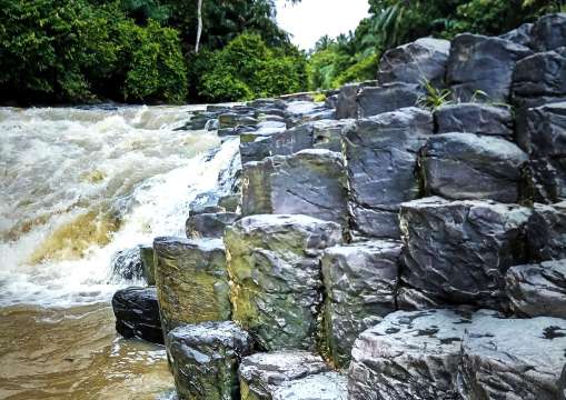 Columnar Basalt Balung Cocos