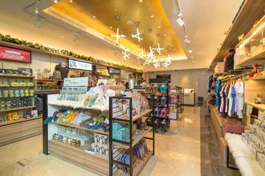 Shopping at Marina Bay Sands